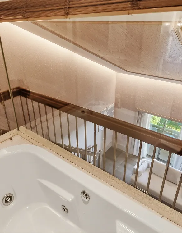Premier Roof Top Suite 7